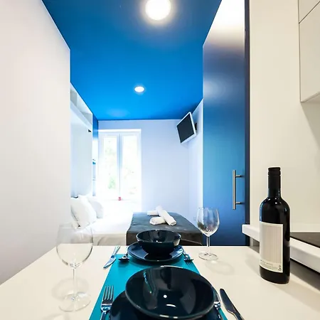 Old Micro-apartments דירה