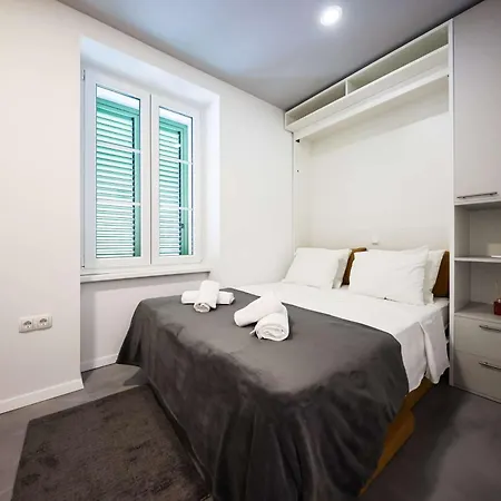 Old Micro-apartments Daire *