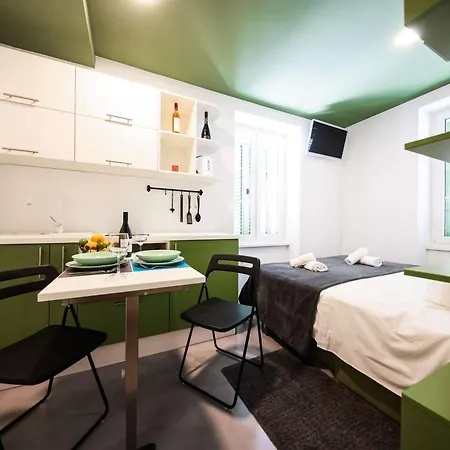 דירה Old Micro-apartments זאדאר