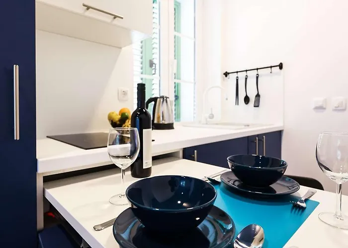 Old Micro-apartments شقة *