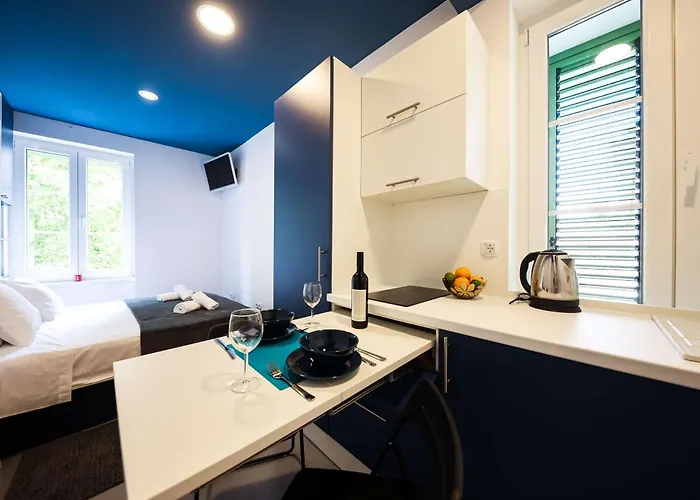 شقة Old Micro-apartments