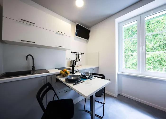 Old Micro-apartments شقة *