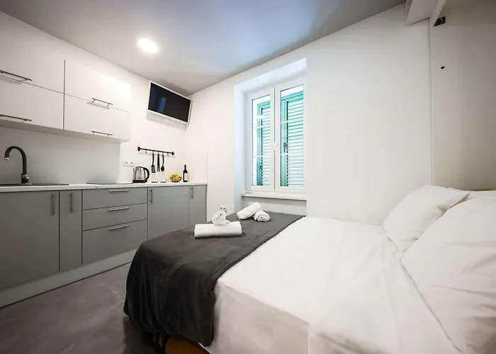 شقة Old Micro-apartments زادار